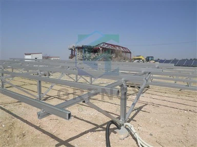 Soluție de montare solară de utilitate