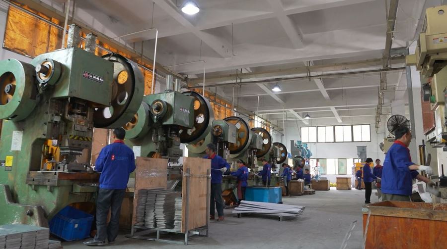 workshop of trapezoidal metal roof sheet clamp