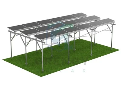 Fermă solară montată la sol