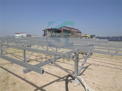 Soluție de montare solară de utilitate